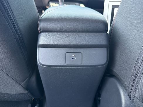 New 2027 Nissan Sentra SR FWD image 30