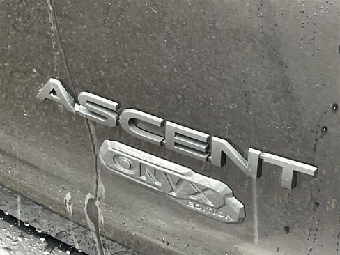 Used 2023 Subaru Ascent Onyx Edition image 10