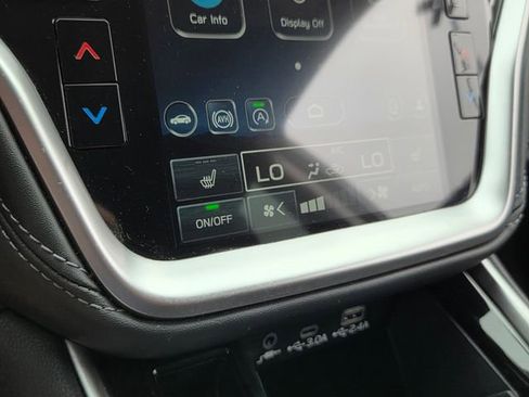 Used 2023 Subaru Outback Premium image 17