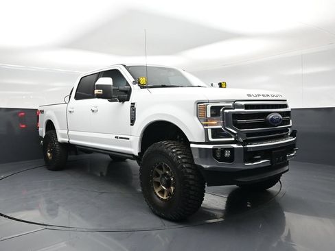 Used 2021 Ford F250 Lariat w/ Lariat Ultimate Package AWD/4WD image 53
