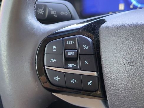Used 2022 Ford Explorer Platinum w/ Equipment Group 601A AWD/4WD image 26