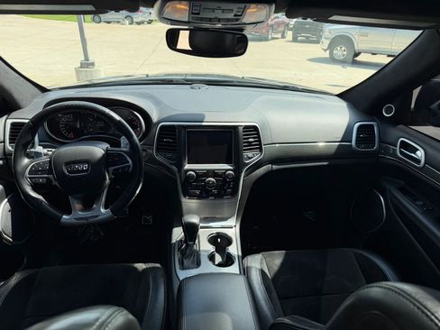 Used 2018 Jeep Grand Cherokee Trackhawk AWD/4WD image 17