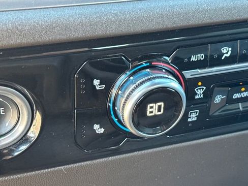 Used 2024 GMC Sierra 1500 SLT image 20