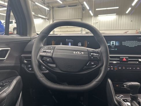 New 2026 Kia Sportage EX image 13