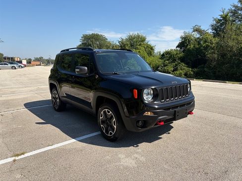 Used 2017 Jeep Renegade Trailhawk AWD/4WD image 7