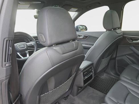 Used 2023 Audi Q7 3.0T Prestige w/ Prestige Package image 12