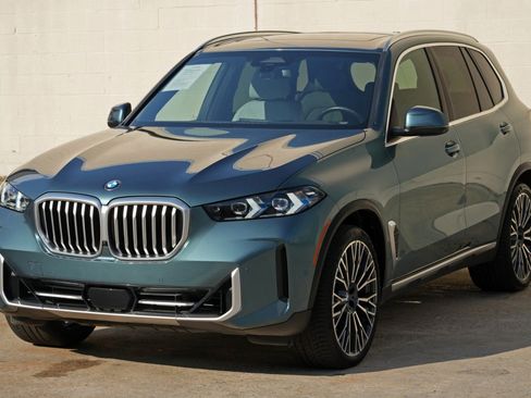 Used 2025 BMW X5 sDrive40i w/ Climate Comfort Package RWD image 56