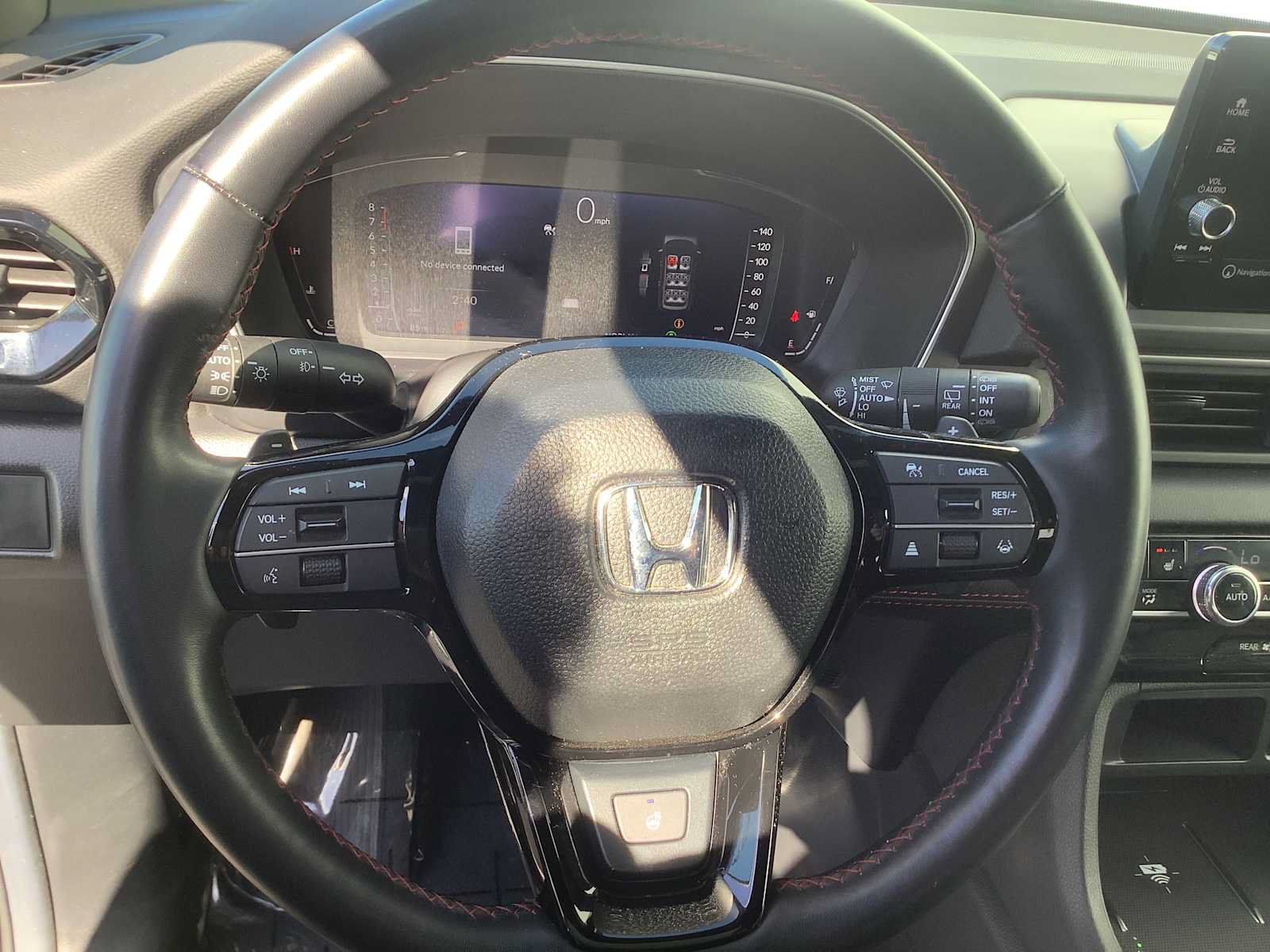 Used 2025 Honda Pilot Black Edition image 17