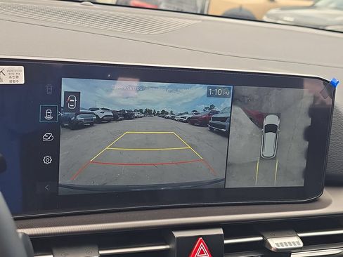 New 2026 Kia Sportage SX FWD image 25