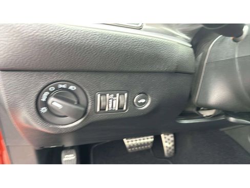 Used 2022 Dodge Challenger SRT Hellcat Redeye image 14