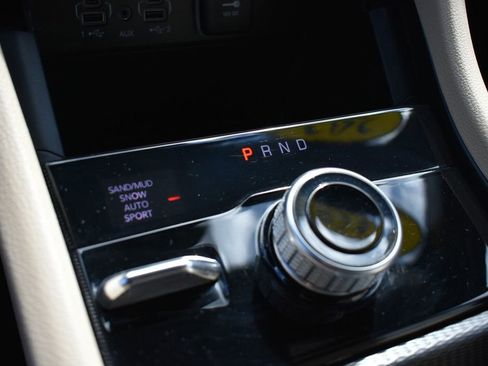 Used 2024 Jeep Grand Cherokee L Limited image 25