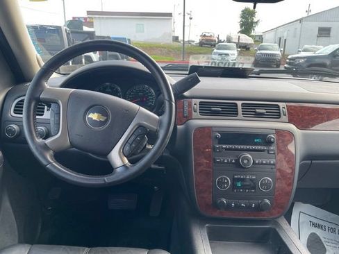 Used 2013 Chevrolet Tahoe LT AWD/4WD image 12