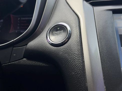 Used 2017 Ford Fusion Energi SE FWD image 28