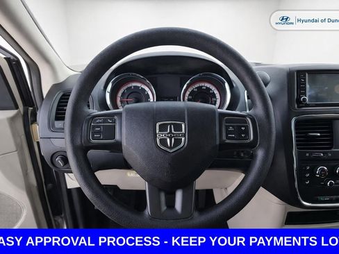 Used 2019 Dodge Grand Caravan SE w/ UConnect Hands-Free Group FWD image 11