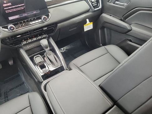 New 2026 GMC Canyon Elevation w/ Convenience Package image 12