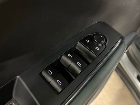 Certified 2025 GMC Acadia AT4 image 17