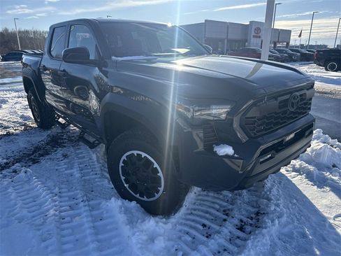 New 2025 Toyota Tacoma TRD Off-Road image 2