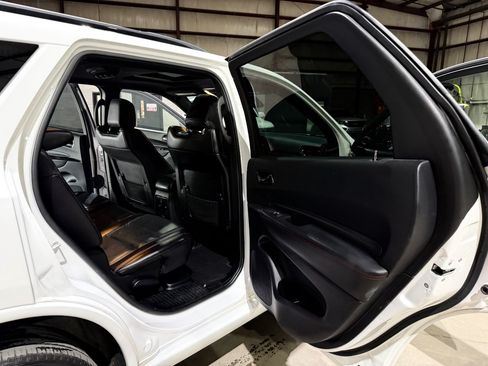 Used 2024 Dodge Durango GT AWD/4WD image 21