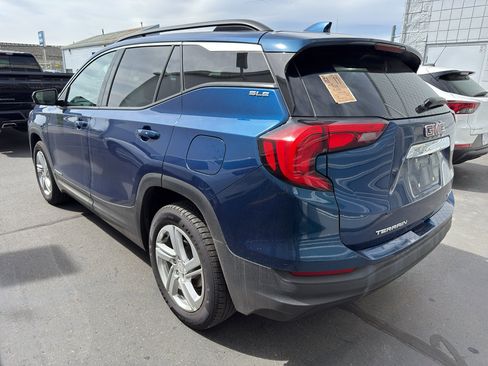 Used 2020 GMC Terrain SLE w/ Driver Convenience Package AWD/4WD image 3