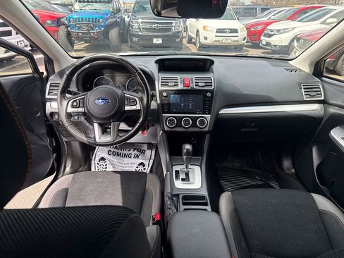 Used 2017 Subaru Crosstrek 2.0i Premium AWD/4WD image 16