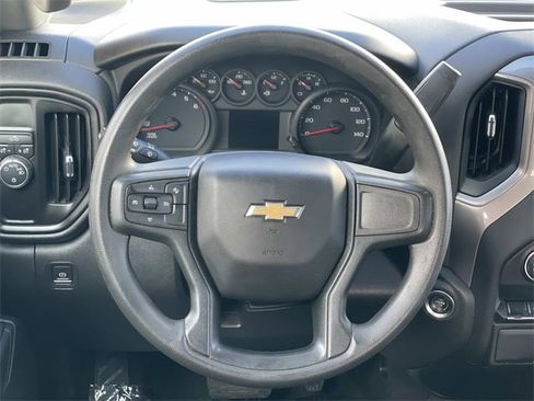 Used 2022 Chevrolet Silverado 1500 Custom image 8