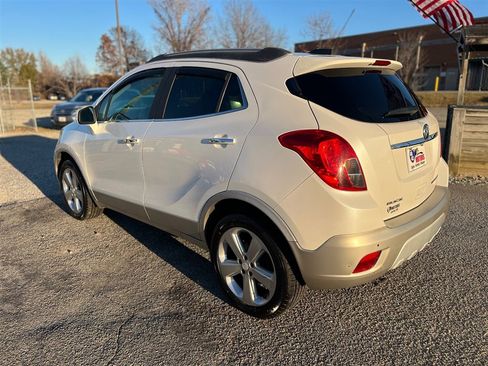 Used 2015 Buick Encore FWD image 3