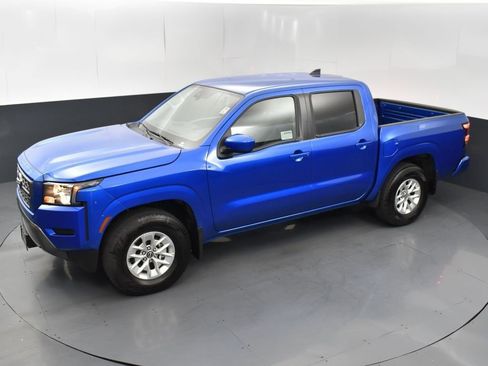 Used 2024 Nissan Frontier SV image 47