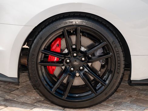 Used 2022 Ford Mustang Shelby GT500 w/ Technology Package image 37