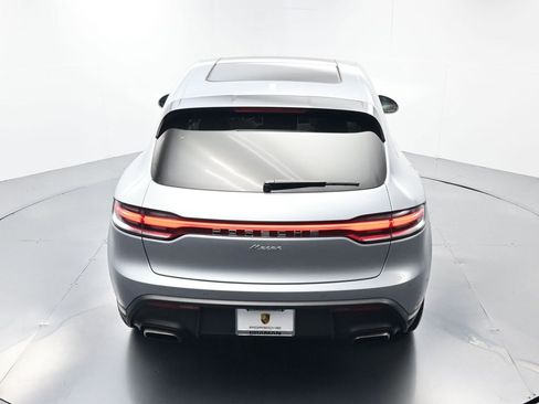 Used 2022 Porsche Macan image 40