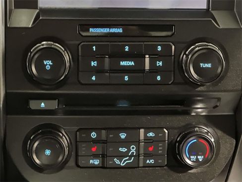 Used 2018 Ford F350 XLT w/ XLT Premium Package image 20