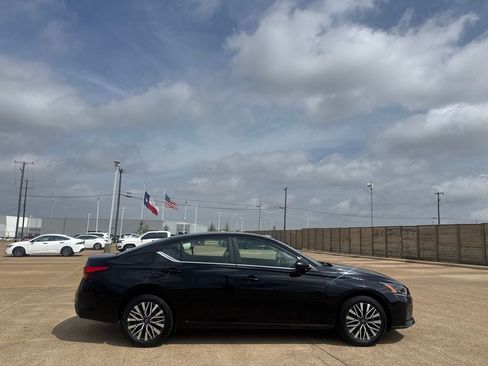 Certified 2026 Nissan Altima 2.5 SV AWD/4WD image 25