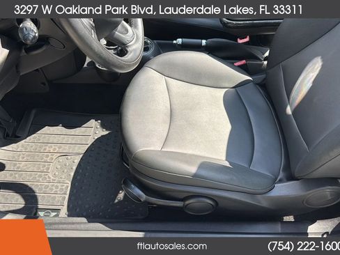 Used 2012 MINI Cooper Convertible FWD image 19