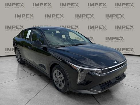 Used 2025 Kia K4 FWD image 7