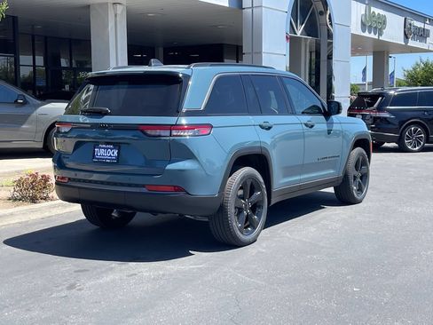 New 2026 Jeep Grand Cherokee Limited w/ Limited Altitude Package AWD/4WD image 2