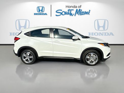 Used 2022 Honda HR-V LX image 8