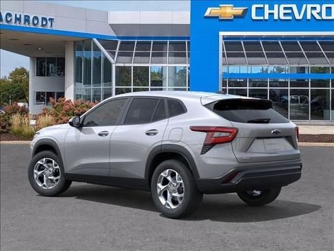 New 2026 Chevrolet Trax LS w/ LS Convenience Package image 3