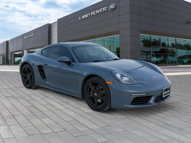 Used 2017 Porsche 718 Cayman RWD image 7