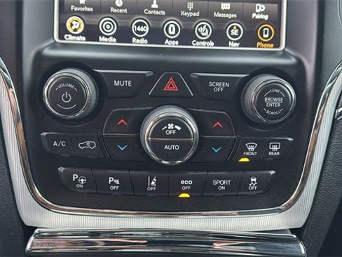 Used 2018 Jeep Grand Cherokee Summit image 19