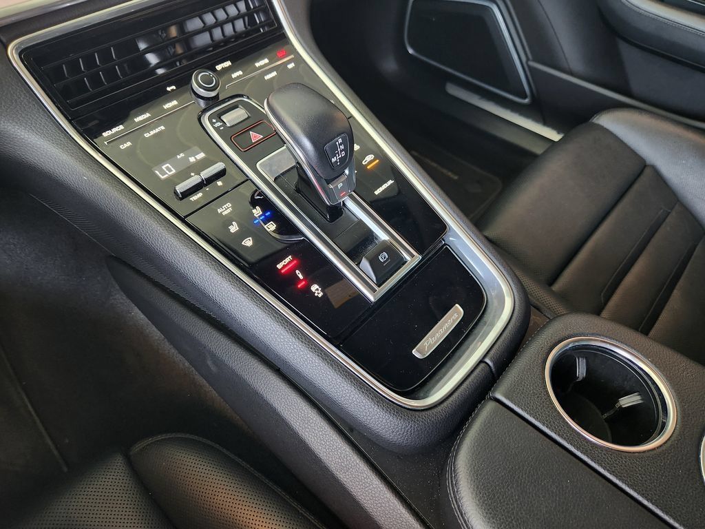 Used 2023 Porsche Panamera 4 AWD/4WD image 20