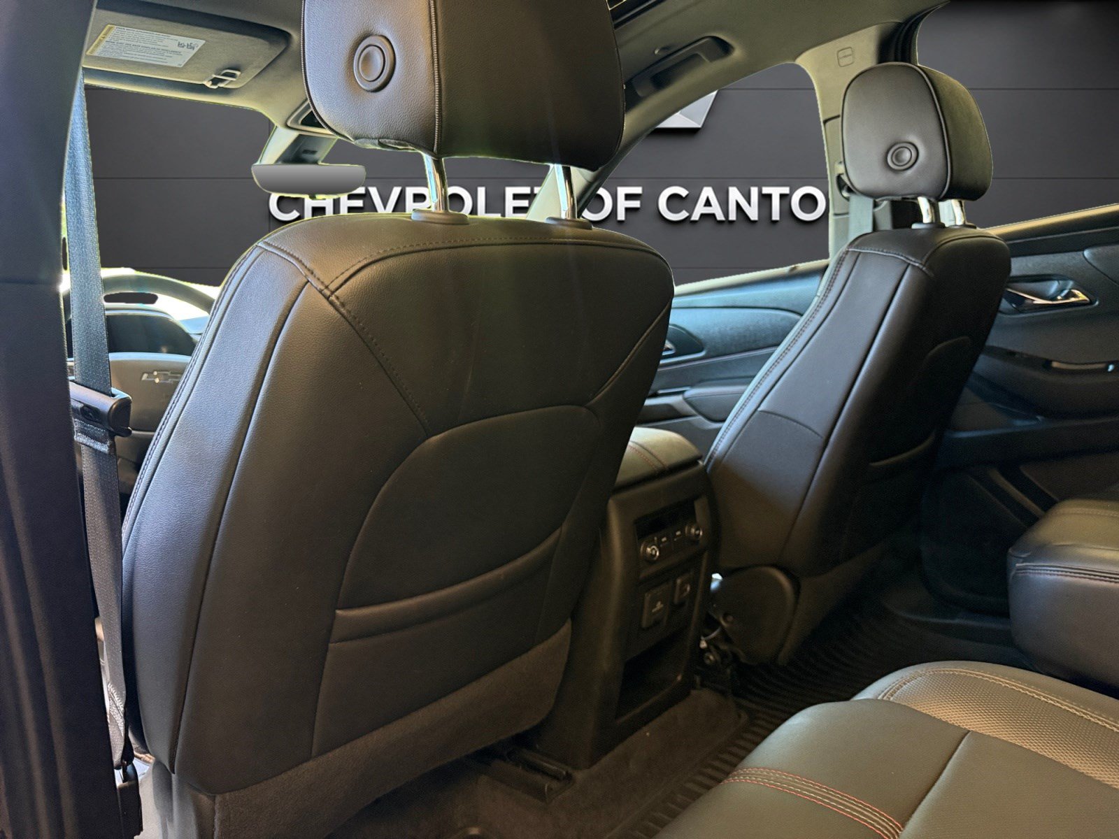 Used 2023 Chevrolet Traverse RS AWD/4WD image 18