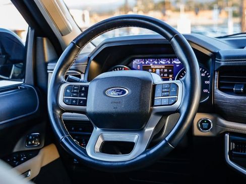 Used 2024 Ford Expedition Max Limited RWD image 18