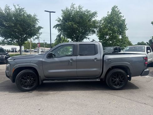 Used 2023 Nissan Frontier SV w/ Midnight Edition Package RWD image 2