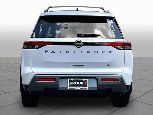 New 2026 Nissan Pathfinder SL FWD image 4