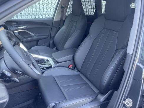 New 2025 Audi Q5 Premium Plus image 9