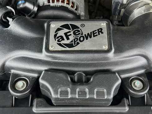 Used 2021 Jeep Gladiator Willys image 38