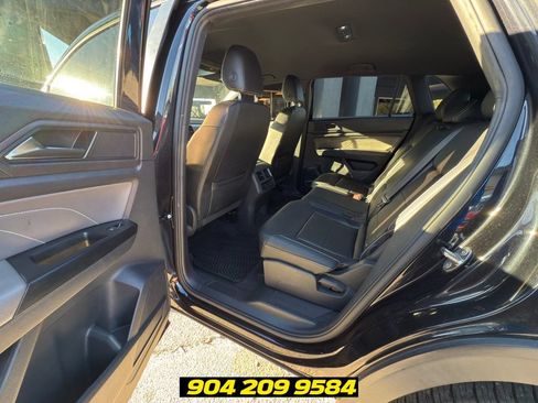 Used 2021 Volkswagen Atlas Cross Sport SE FWD image 28