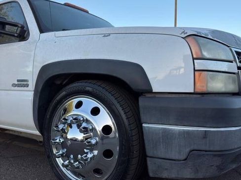 Used 2007 Chevrolet Silverado 3500 2WD Crew Cab w/ Heavy-Duty Power Package image 14