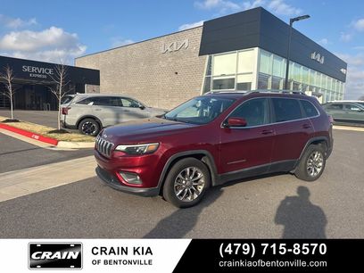 Used 2019 Jeep Cherokee Latitude Plus w/ Comfort/Convenience Group