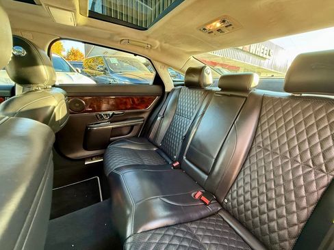 Used 2016 Jaguar XJ L Portfolio image 30
