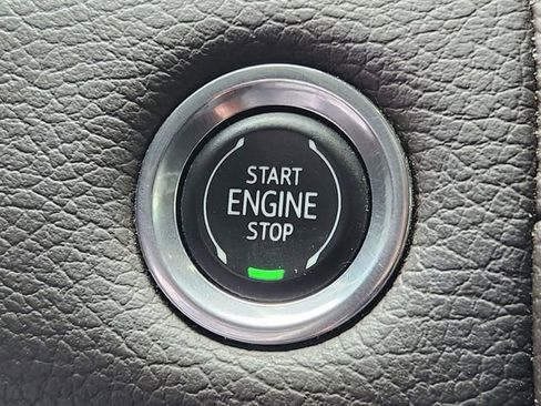 Used 2023 GMC Yukon XL Denali AWD/4WD image 21